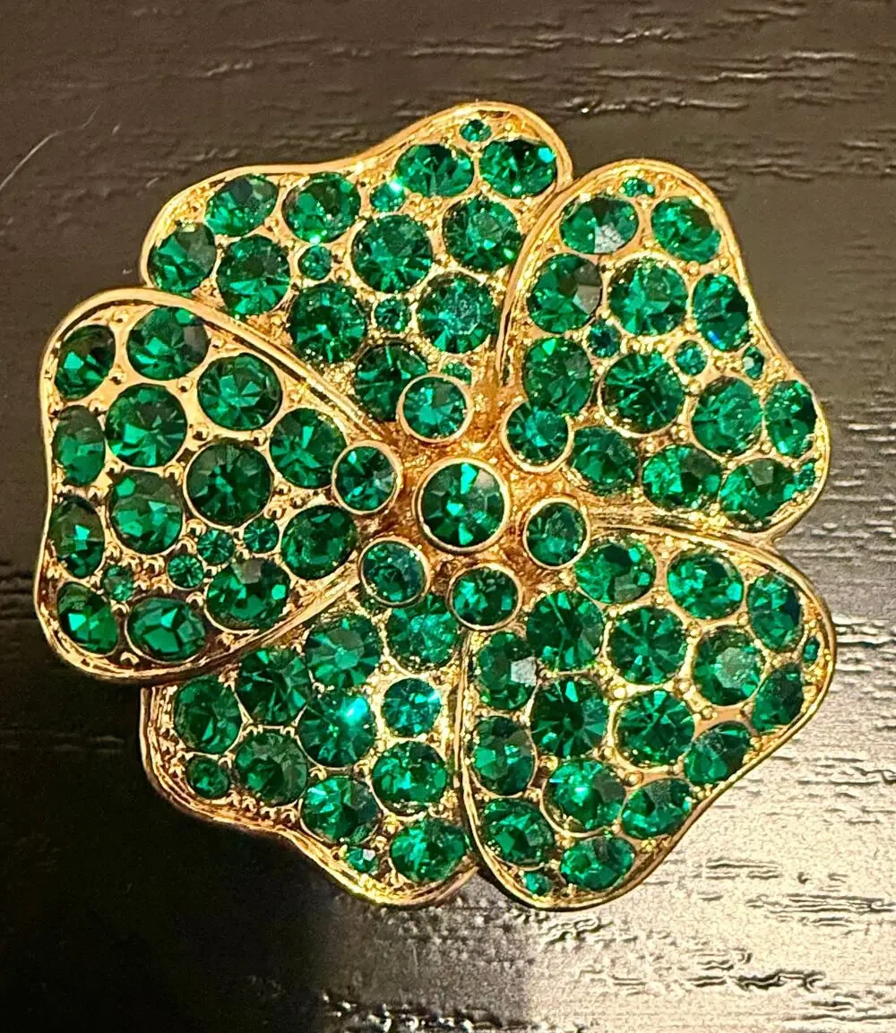 Vintage Signed Monet Emerald Green Rhinestone Flower Brooch Gold Tone
